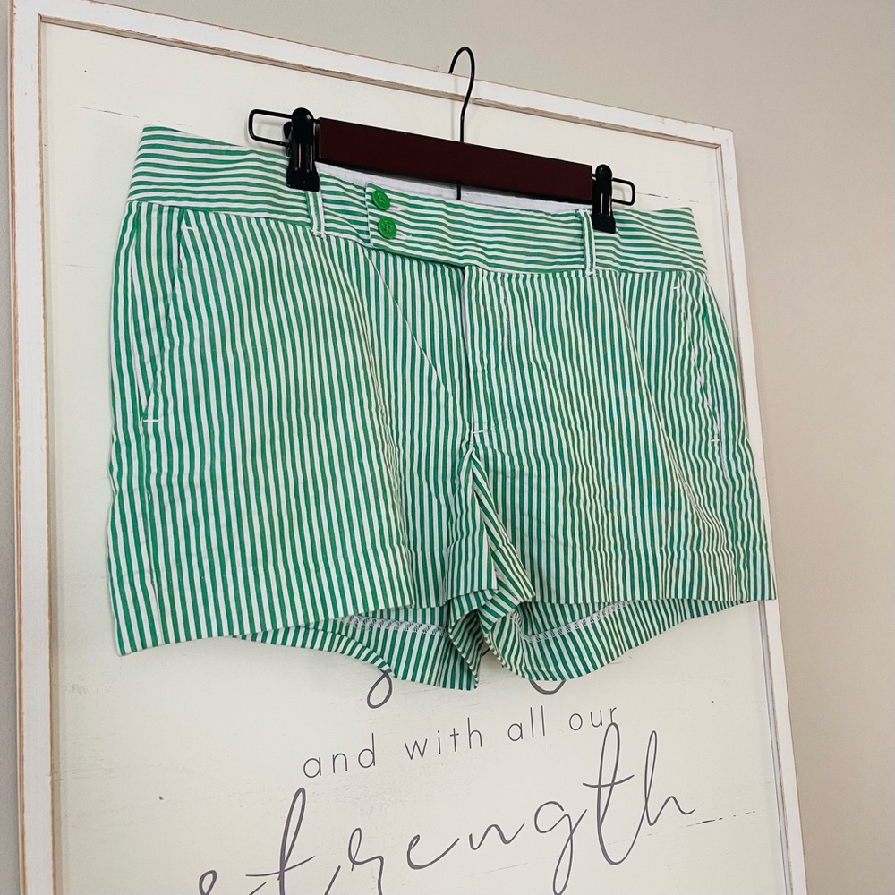 BANANA REPUBLIC Ryan Green White Pinstriped Button Short With Belt Loops Size 12 - Picture 3 of 10